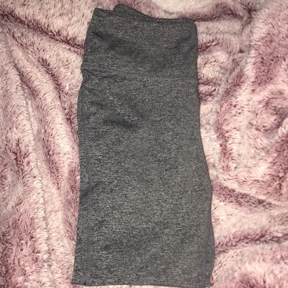 Moisture wicking leggings
